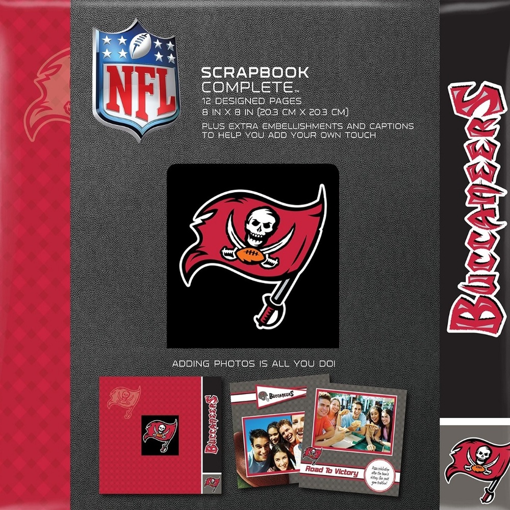 TAMPA BAY BUCS 8 X 8 12 PAGE SCRAPBOOK NEW